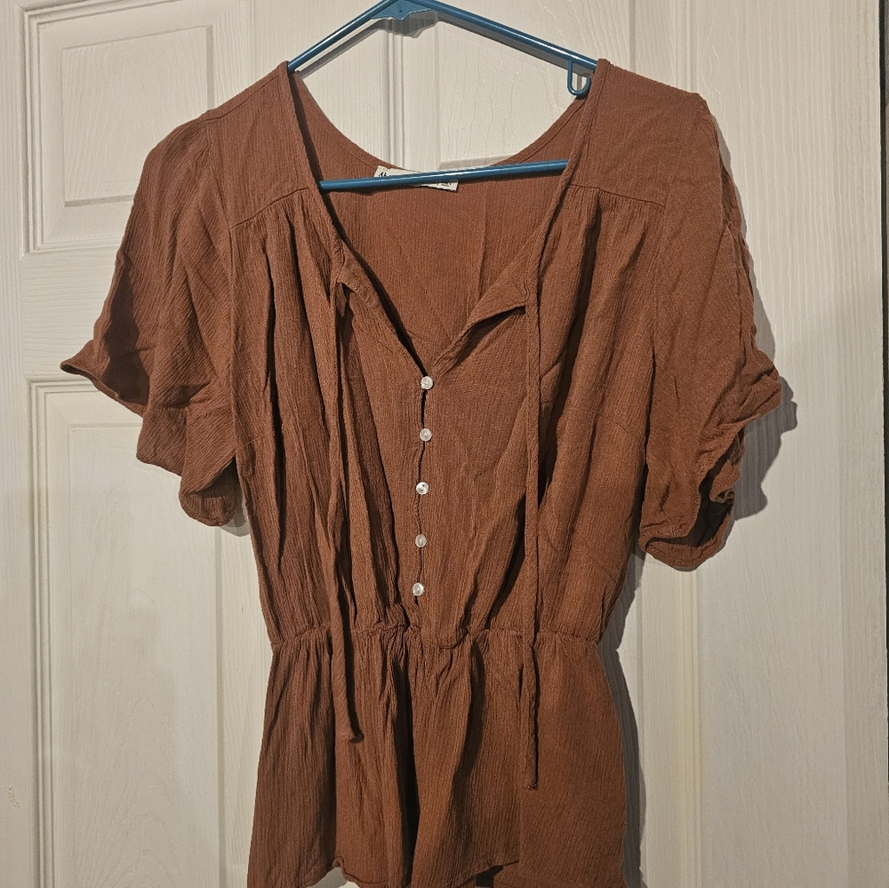 Abercrombie & Fitch Brown Flutter Sleeve Peplum Blouse - Picture 1 of 2